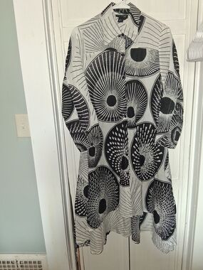 Step In Style Womens Asymmetrical Black & White Printed Shirt Dress